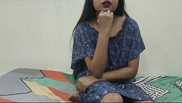 Gadis India Berganti Baju Di Depan Kakak Tiri Yang Sedang Nonton Video Porno