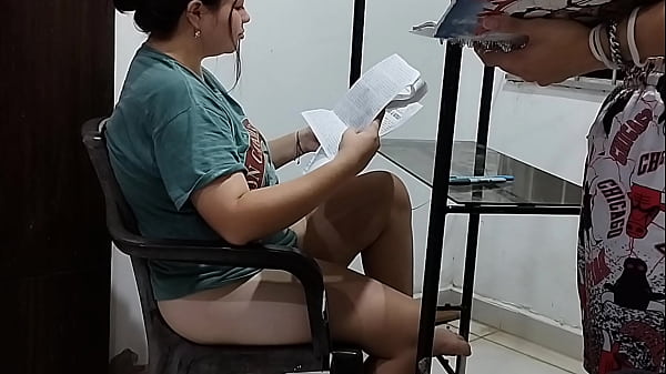 Membantu Adik Tiriku Mengerjakan Pr Dengan Imbalan Ku Bisa Merasakan Kemesraan Di Ranjangnya