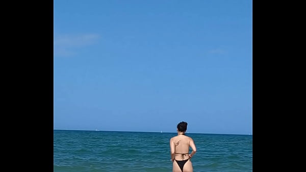 Mengecrot Pacar Asia Di Dalam Tenda Di Pantai Umum, Aku Memuaskannya Hingga Tumpah Ke Dalam!