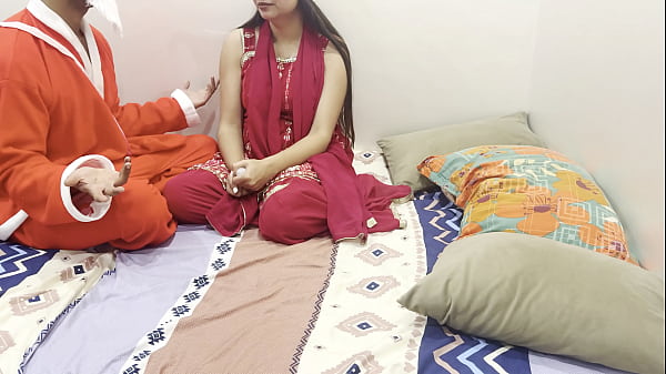 Video Porno Terpanas Tahun Baru 2026: Adegan Mesum Dengan Bisikan Kotor Dalam Roleplay Hindi, Saara Bhabhi Tampil Seksi Dan Menggairahkan Bersama Santa