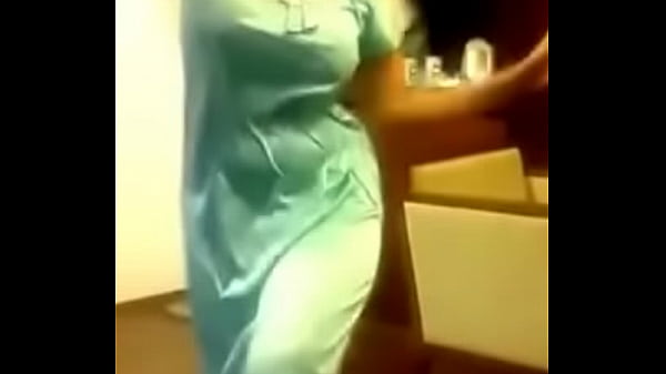 Tarian Menggoda Payudara Montok Bergoyang Indian-desi Yang Langka Dan Super Hot