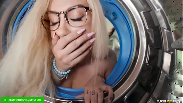Dibimbing Langsung Oleh Ayah Tiri, Jazmin Luv Dan Skyler Storm Menggila Di Brazzers – Gunakan Kode Xvpromo Untuk Diskon Panas!