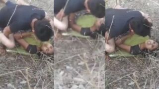Gadis Ini Berani Bercinta Di Alam Terbuka Sambil Dipantau Teman-temannya