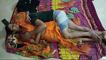 Birahi Membara, Bhabhi Genit Menggoda Devar Untuk Adegan Mesra Yang Liar