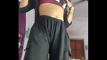Cowgirl Goyangan Ganas Bhabhi India, Suami Pacu Pussy Ngebut Dengan Lantang