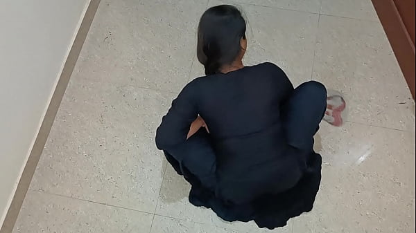 Gadis India Seksi, Pembersih Rumah, Digoyang Majikan Sampai Meraung-raung Dalam Audio Hindi Yang Jelas