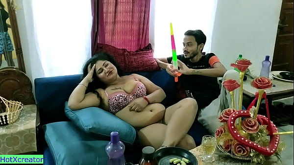 Bokep India: Bhabhi Hot Rayakan Ulang Tahun Dengan Ml Sama Pacar Muda!