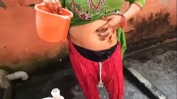 Desi Ibu Desa Mandi Telanjang Di Alam Terbuka
