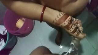 Pasangan Pengantin Baru India Bikin Panas Dengan Adegan Mesra Dalam Video Seks Berbahasa Bangla
