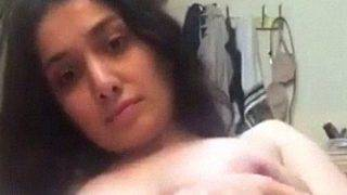 Video Panas Gadis Pakistan Memainkan Lubang Kemaluan Dan Pantatnya