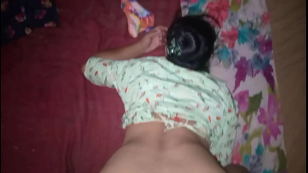 Desi Cewek Sendiri, Gue Peluk Sampe Lemes.