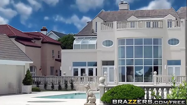 Tonton Angelina Valentin Di Brazzers – Dua Kontol Masuk Sekaligus Ke Pantat Gede Yang Bikin Nagih