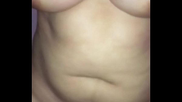 Gadis Asia Menggoda Menggoyang Di Depan Mata