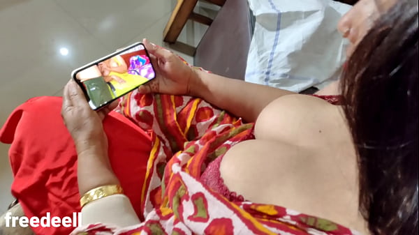 Adik Tiriku Nonton Video Mesum Hindi Di Rumah