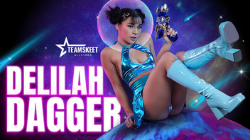 January Coli: Nikmat Sci-fi Dari Delilah Dagger Yang Bikin Merem Melek