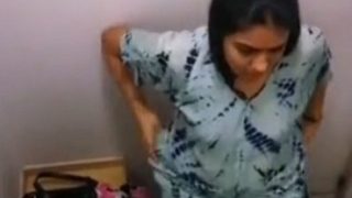 Trial Room India, Rekaman Spycam Bikin Makin Greget.