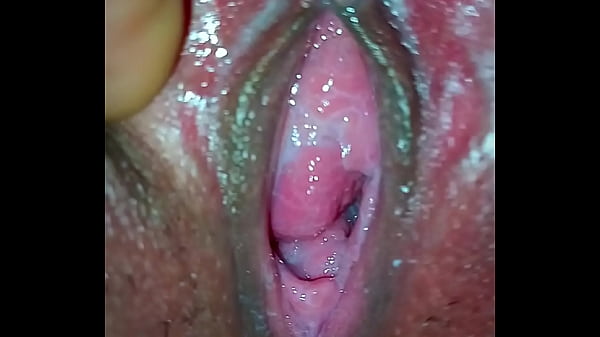 Bini Main Kontol Gede, Suami Nonton Sambil Ngocok