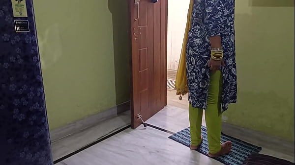 Bapak Mertua India Nusuk Mantu Dengan Alasan Sakit, Bikin Meringis Keenakan!
