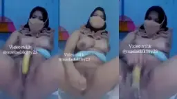 Berjilbab Squirt Maela – Maelaelakitty23, Basah Kuyup Bikin Makin Liar