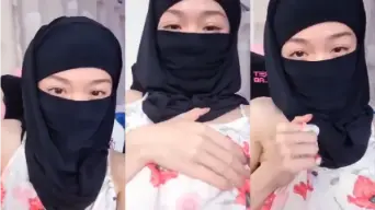 Ukhtie Pake Daster Putih, Toket Diremas-remas.