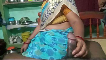 Desahan Panas Ibu Tiri Dan Anak Tiri Di Desa, Video Asli Rumah.