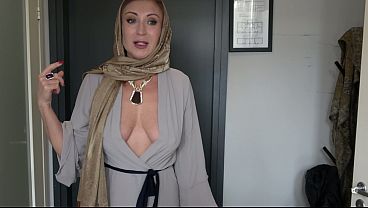 Ibu Tiri Berjilbab Montok Digebrak Anak Tiri Kontol Besar