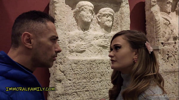 Bratty British Babe Honour May Digebokong Step Dad Di Museum Sejarah – Keluarga Nakal 4k