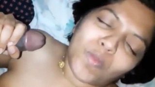 Cewek India Istri Orang Ngisep Kontol Sampe Tumpahin Mani
