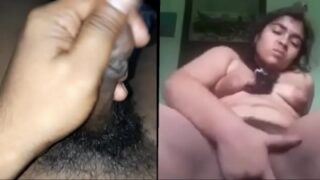 Wanita India Cantik Dengan Payudara Besar Lagi Gregetan Mainin Diri Sendiri.